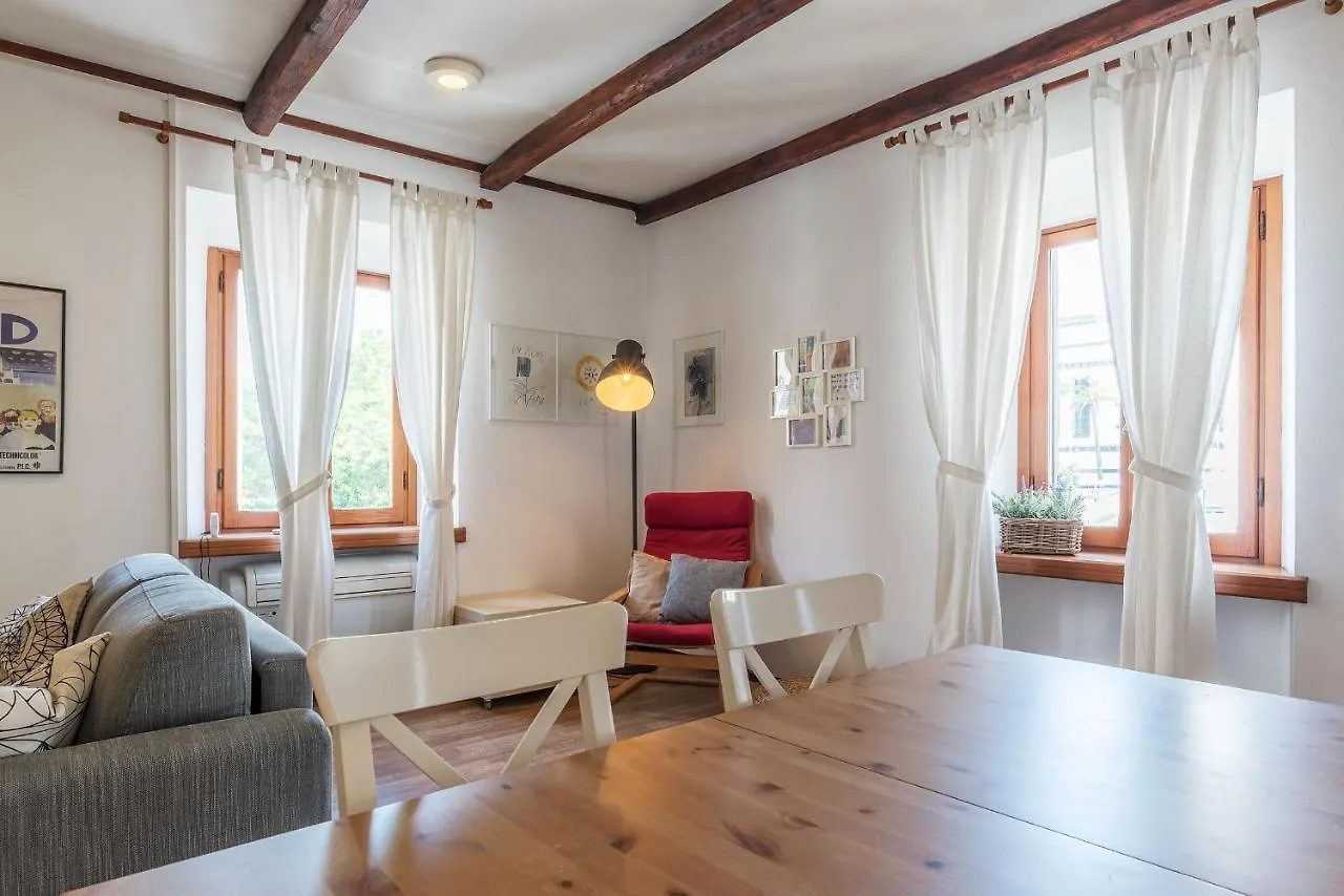 Colosseo Modern Apartment Rome