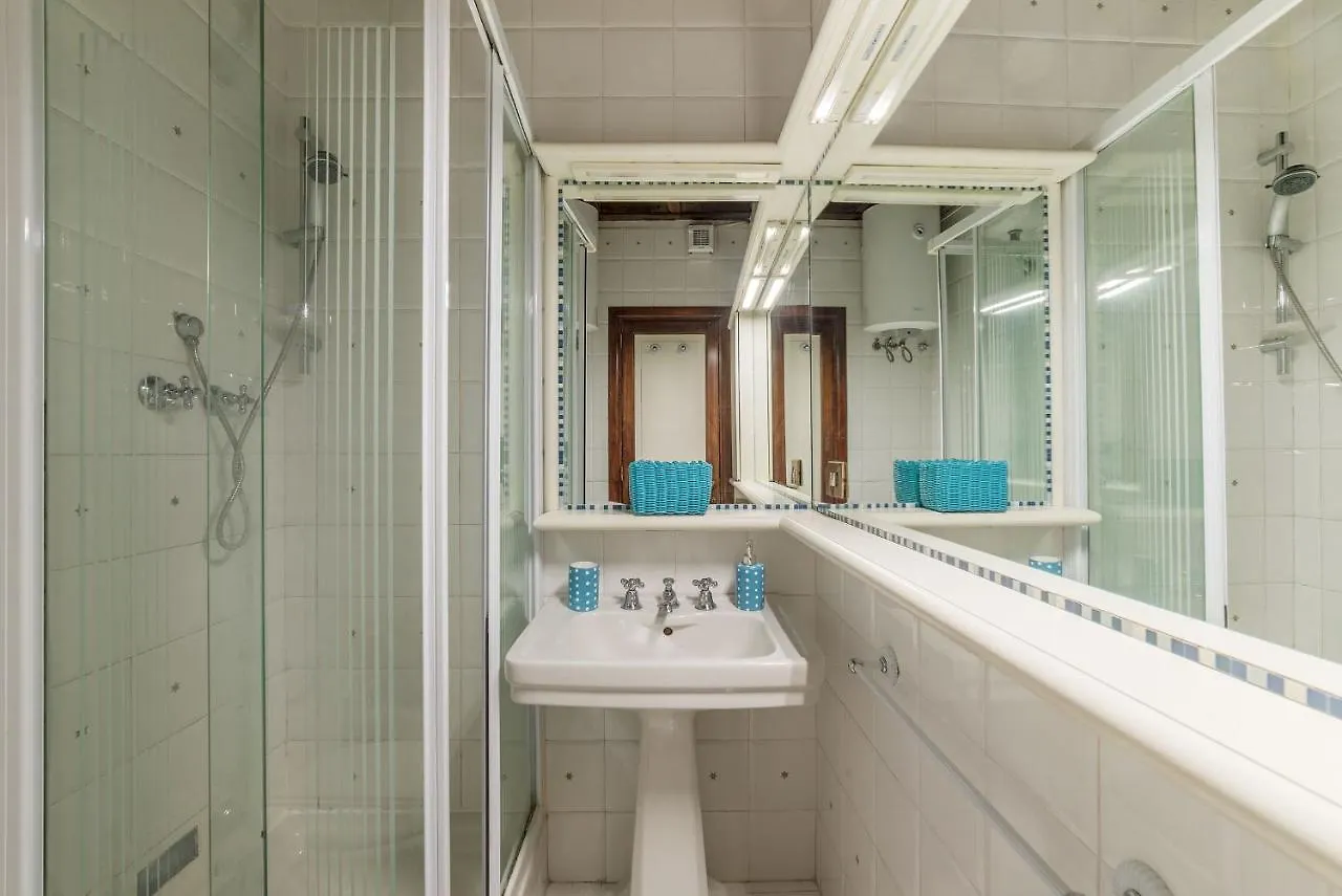 Colosseo Modern Apartment Rome